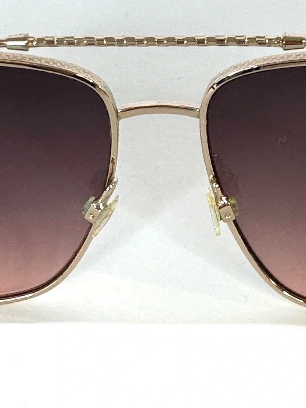 QUAY AUSTRALIA Hot Take 59mm Navigator Sunglasses